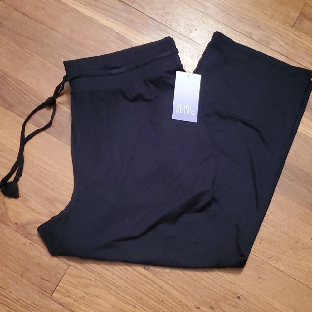 NWT Stars Above Capri Cropped lounge pants Large